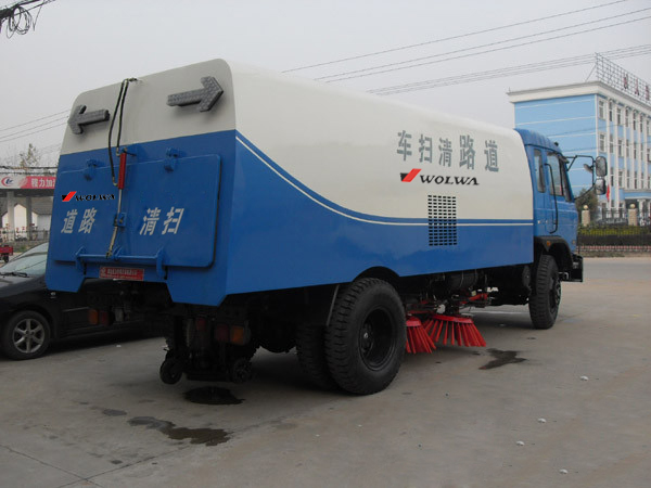 東風153掃路車